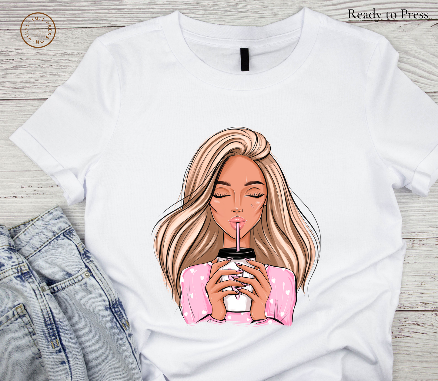 Girl wearing stylish coffee lover t-shirt